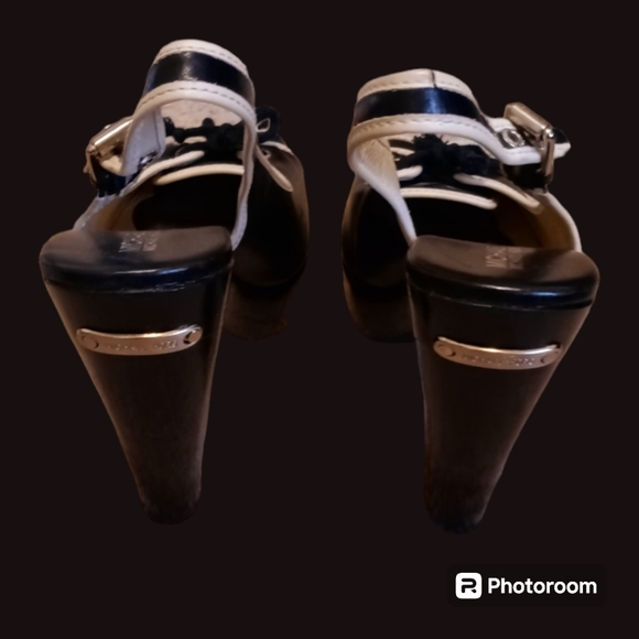 Michael Kors Black and White Slingbacks - Picture 4 of 6